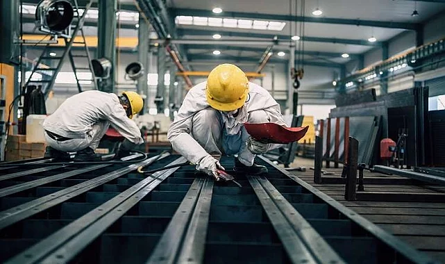 Özbek Kazan Tamircisi